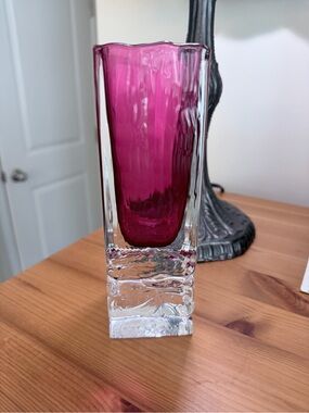 Beranek  Vintage Art Glass Vase — Sleek Clear Base